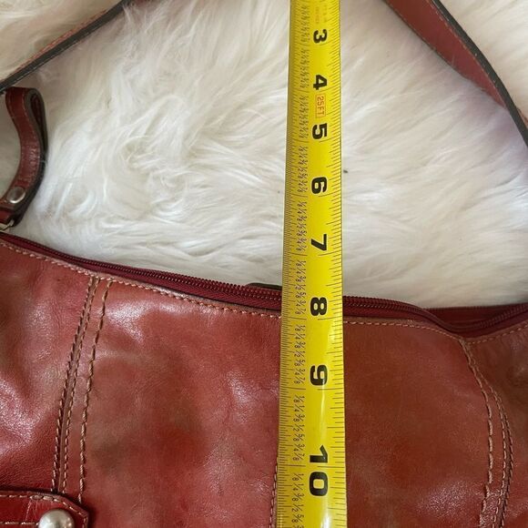 Fossil leather distressed red Medium bucket style shoulder bag stitching accent - Picture 10 of 14